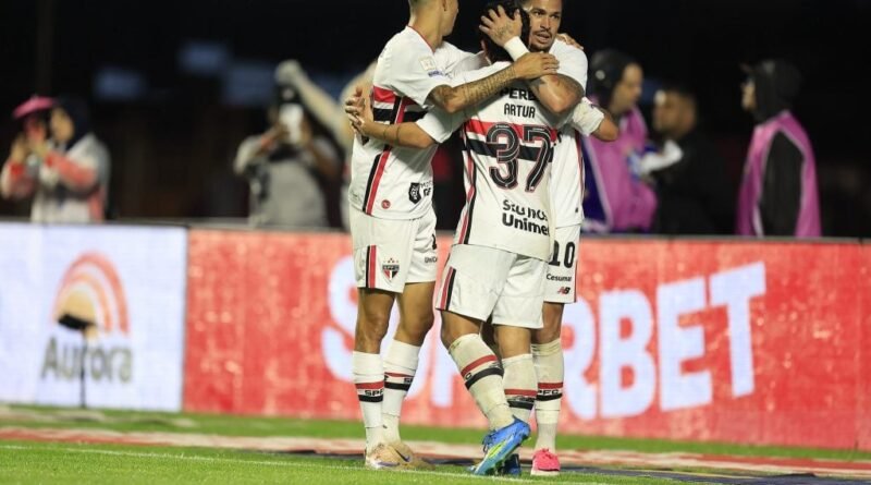 São Paulo derrota Atlético-MG e encerra série invicta do adversário