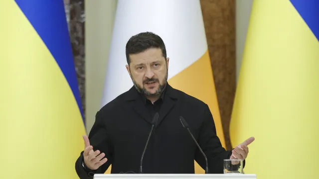 Zelensky divulga novo auxílio do Canadá para a defesa aérea