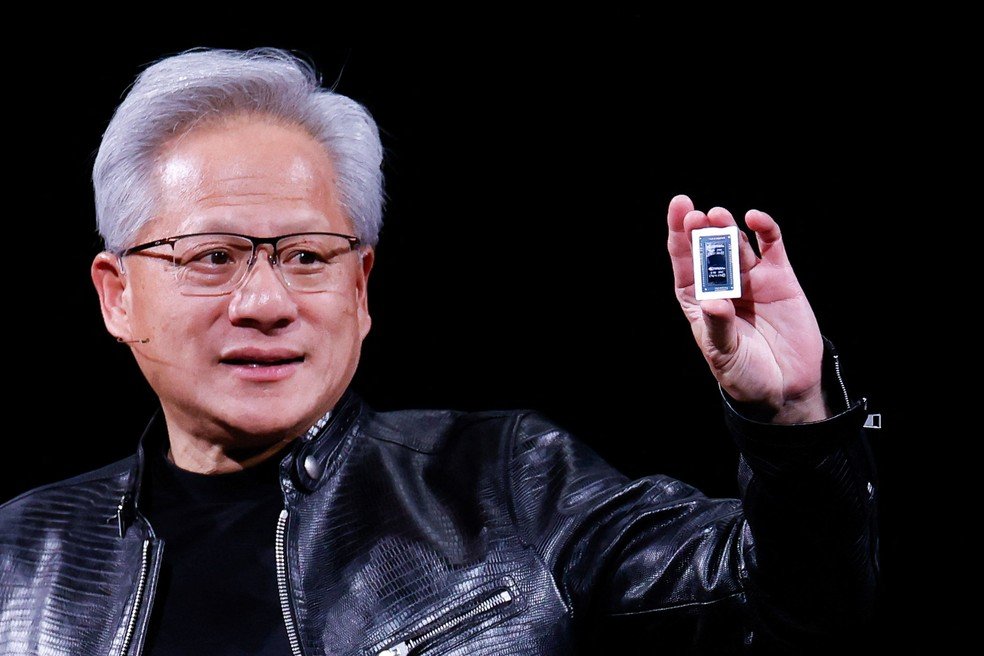 CEO da Nvidia, Jensen Huang, apresenta a RTX Spark GPU.