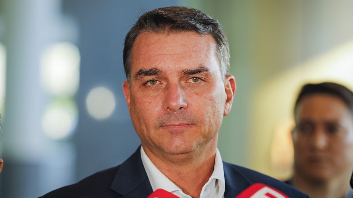 TSE determina suspensão de site que oferece criptomoedas por apoio a Flávio